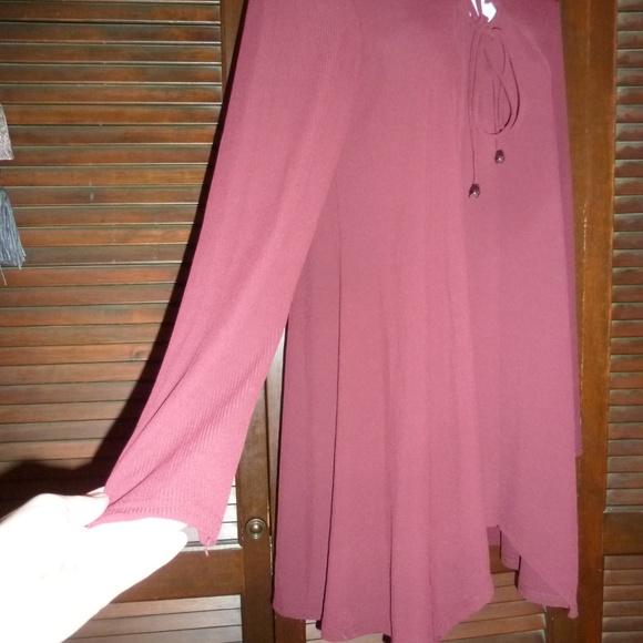 Dark Burgundy Tunic Top, Tie Front, Long Sleeve, M - Picture 5 of 7